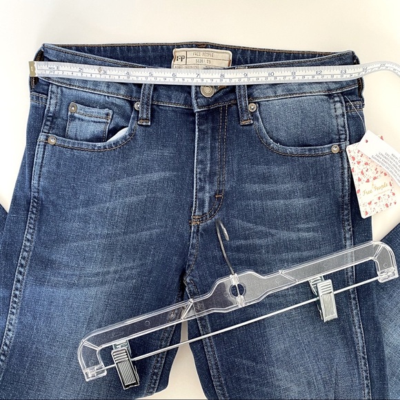 Free People Jeans Authentic Flare Jeans Blue Riptide Sz 25 0 - Picture 13 of 15
